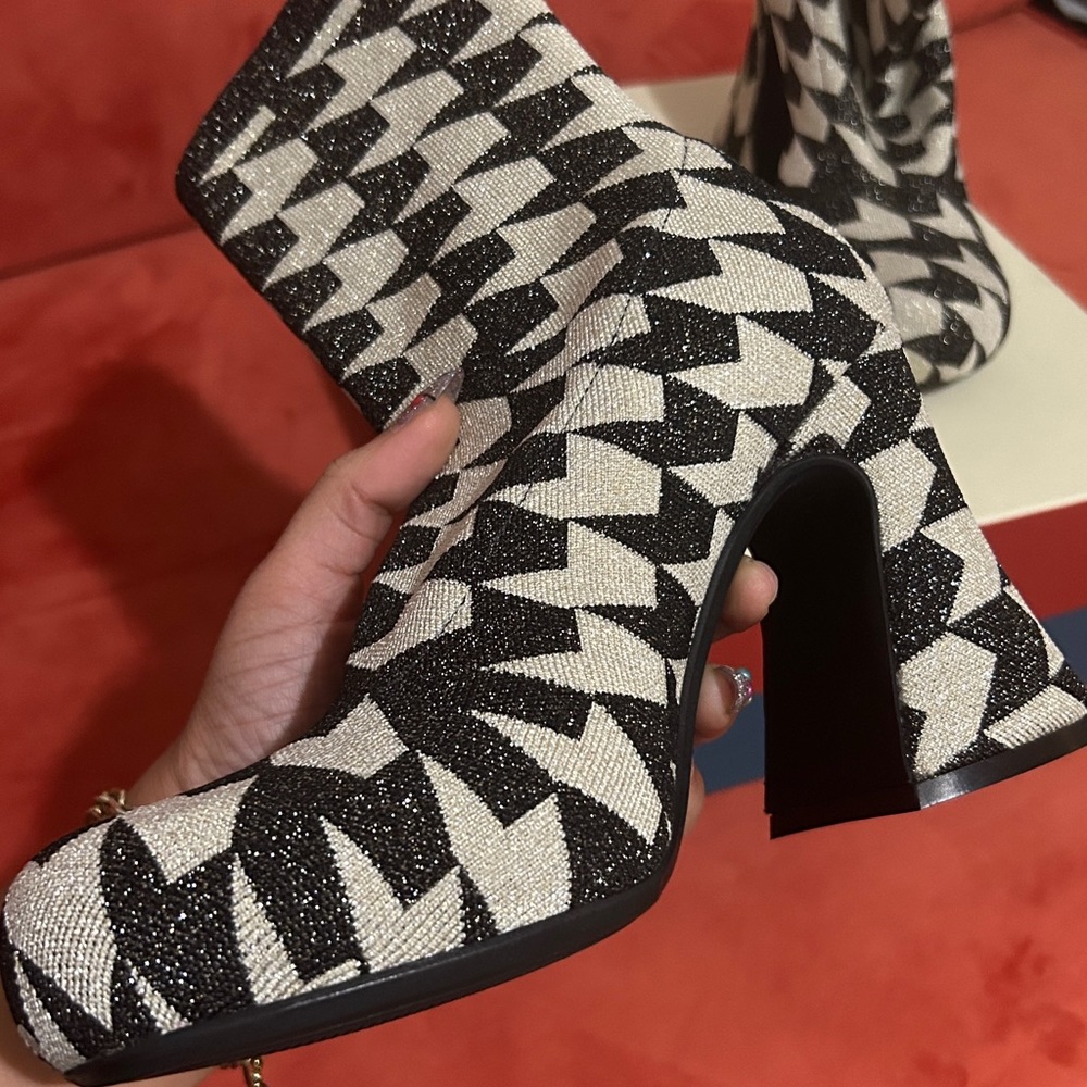 Marni - Jacquard Lurex Ankle Boots in Black/Cream - 38.5 - NWT - Picture 7 of 7